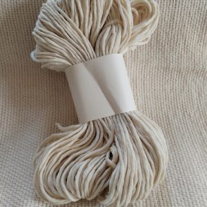 Écheveaux Écru 12*2/28 la gamme "Maqui"